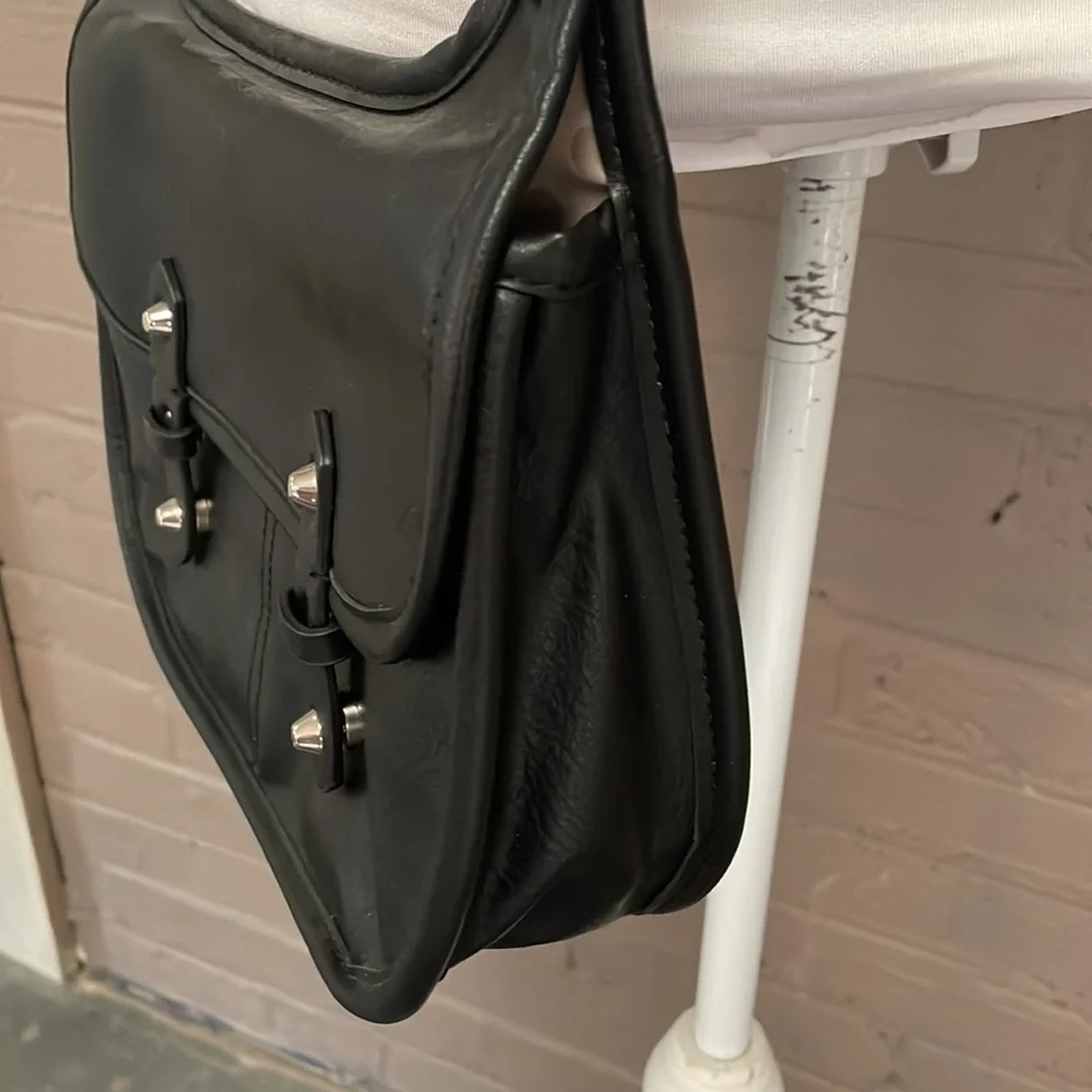 Madden Girl Black crossbody bag